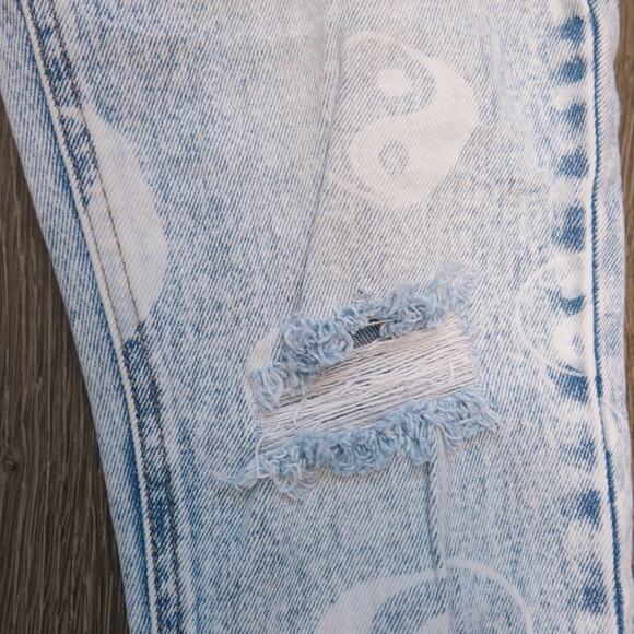 TINSELTOWN *NWT* Yin Yang Jeans Size 0/24 High Rise Distressed Curvy Mom Casual - Picture 11 of 16